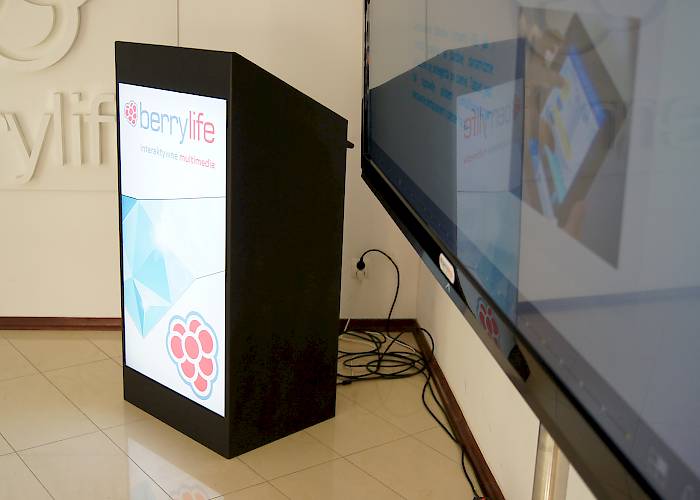 Multimedia stand - additional screen on the front