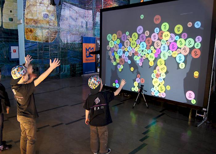 Night of Scientists - Kinect interactive wall