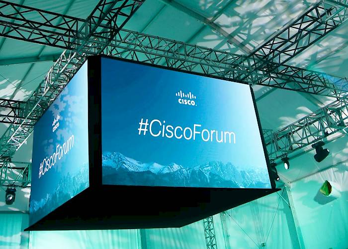 CiscoForum 2016 - LED screen in cube shape