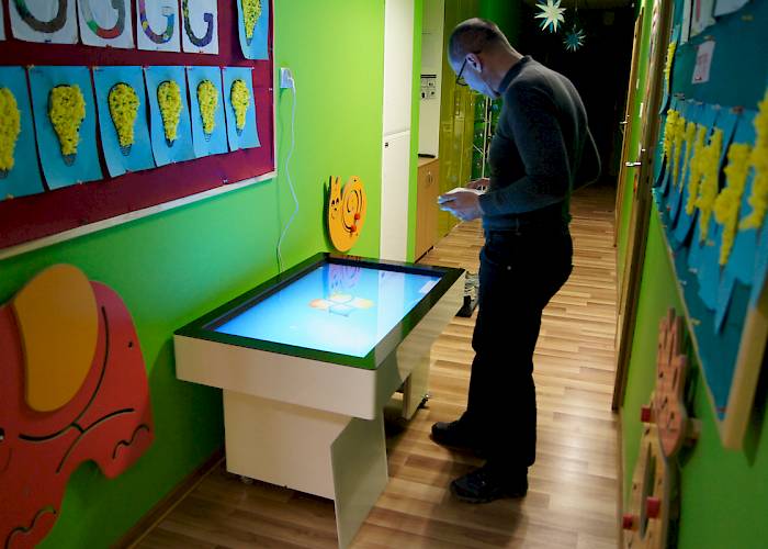 Touchable table - Happy Kids kindergarten